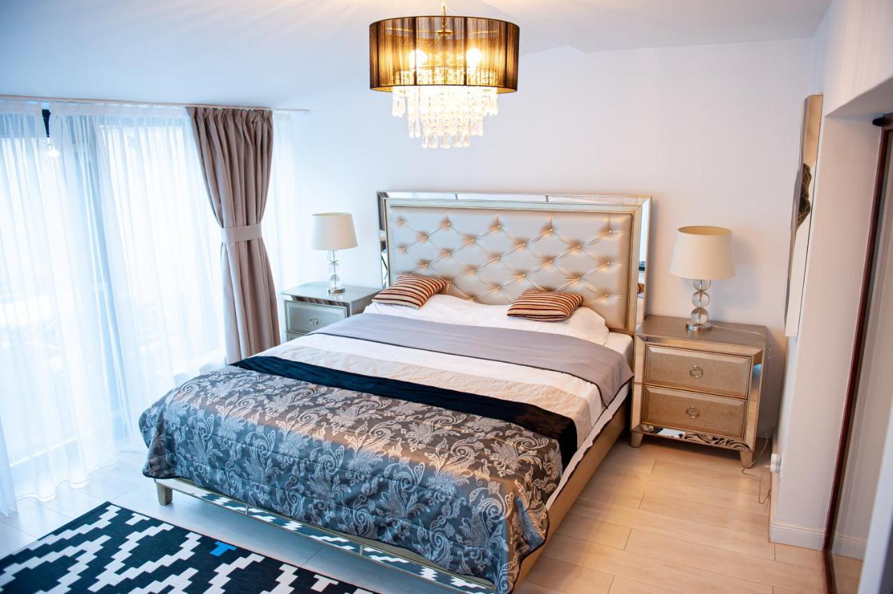 Kai Mountain Luxury Apartment บราชอฟ ภายนอก รูปภาพ