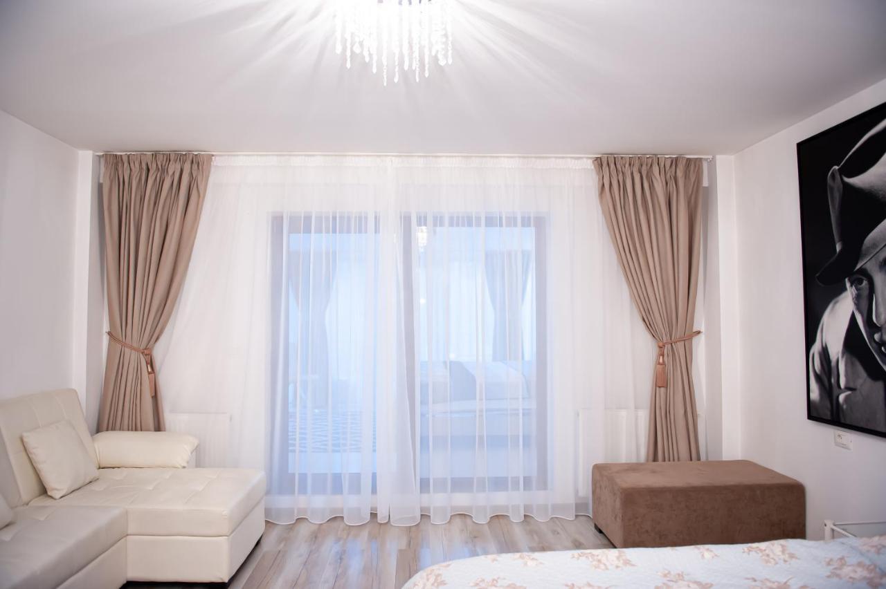Kai Mountain Luxury Apartment บราชอฟ ภายนอก รูปภาพ