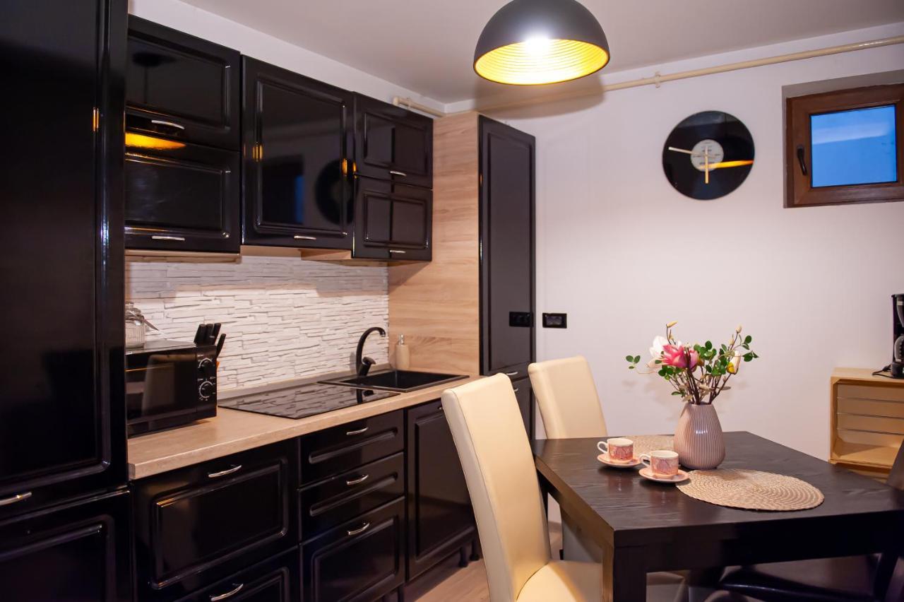 Kai Mountain Luxury Apartment บราชอฟ ภายนอก รูปภาพ